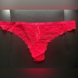 VS heart lace cotton thong. NWT size M.
